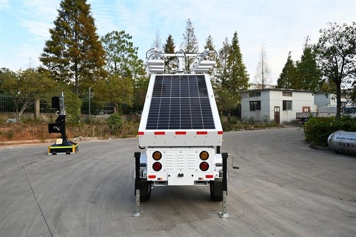 Mobile Solar Light Tower